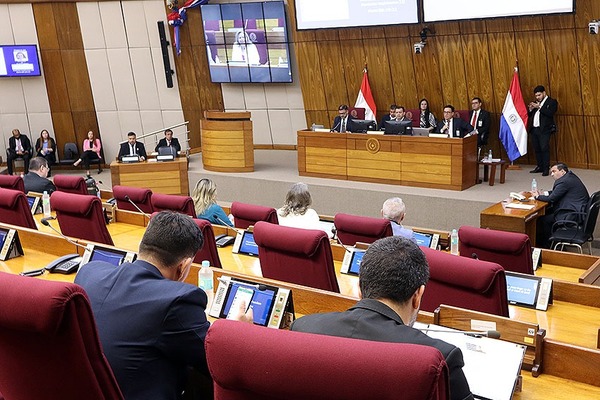 Diputados tratarán renuncia de Orlando Arévalo en sesión extraordinaria - ADN Digital