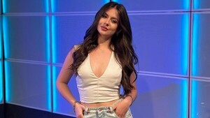 (VIDEO) ¿Opa el romanticismo? Conductora de TV quiere plata en vez de flores, he’i