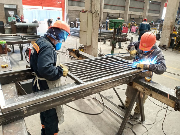 Inversiones bajo Ley 60/90 suman US$ 53 millones y 1.000 empleos, seg煤n el MIC