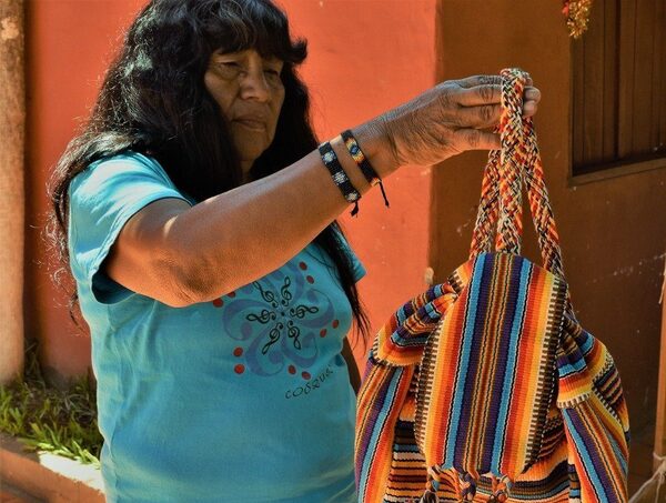Articulación de Mujeres Indígenas lucha por mantener proyectos tras recorte de USAID · Radio Monumental 1080 AM