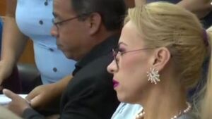 Concejales advierten que no darán quórum si esposa de Arévalo no renuncia - SNT