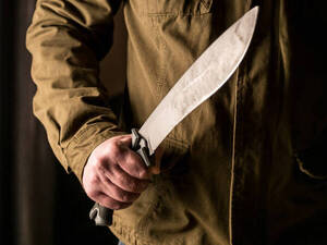 Dos hombres atacaron a machetazos a su cuñado en Naranjal - trece