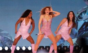 (VIDEO) ¡Indignación total porque Shakira se olvidó de las paraguayas en su concierto!