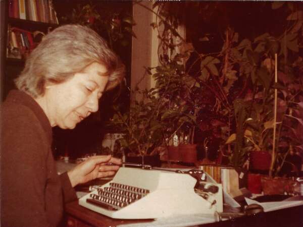El taller gratuito “Poesía de mi interior” será realizado en Ciudad del Este - Literatura - ABC Color