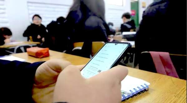 Imputan a director que cubrió acoso de docente a alumnas