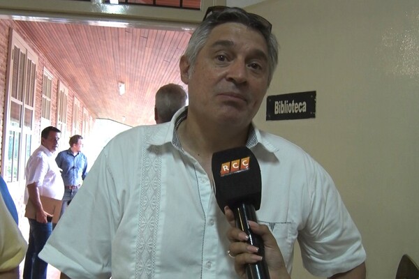 Asunción y Central serán los últimos en recibir los kits escolares asegura ministro de Educación