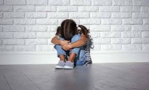 Niña habría sido abusada reiteradas veces bajo amenaza - Portal Digital Cáritas Universidad Católica