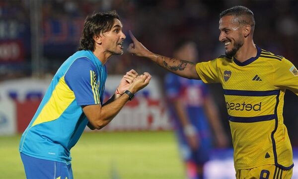 Benedetto no va a poder tener su revancha contra el DT Diego Martínez en el próximo Superclásico