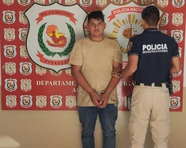 Tras persecución, incautan camioneta cargada 273 kilos de marihuana - ABC en el Este - ABC Color