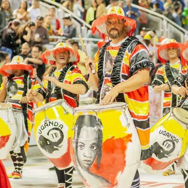 La última noche del Carnaval Encarnaceno contará con una comparsa invitada desde Uruguay - Viajes - ABC Color