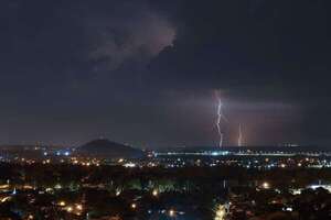 Meteorología renueva su alerta de lluvias y cinco departamentos serán afectados esta noche - Clima - ABC Color
