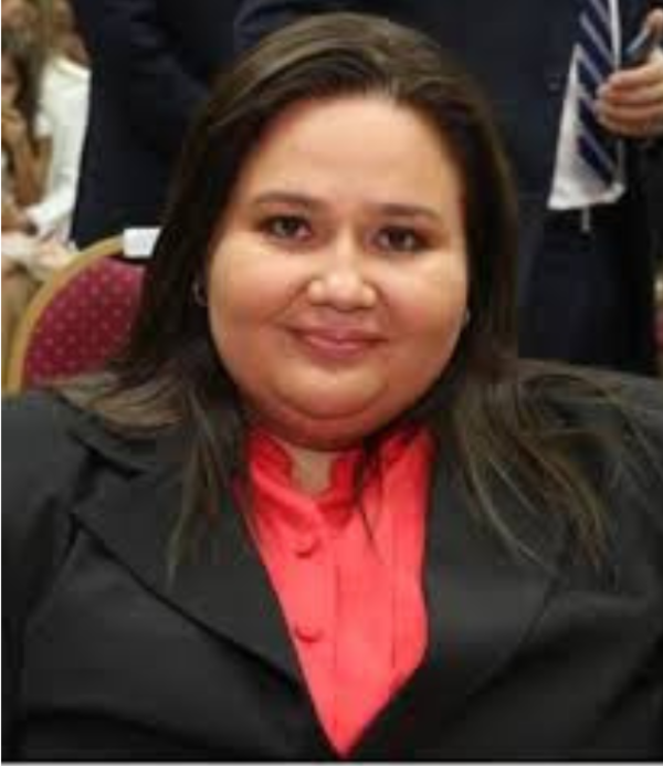 Hallan indicios de cobro indebido de honorarios por parte de jueza destituida - PDS RADIO Y TV