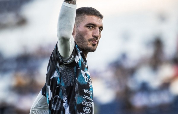 Olimpia: buenas noticias sobre Gastón Olveira