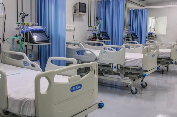 Familia pasó por toda una odisea para conseguir una cama de UTI en el sector público - 1000 Noticias