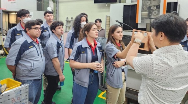 Más de 35 postulantes se registraron a la capacitación sobre matricería en Corea del Sur