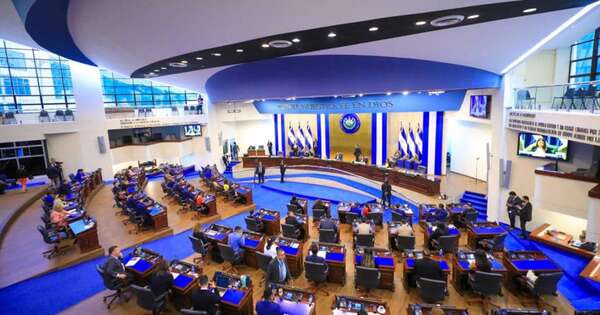 La Nación / El Salvador elimina el financiamiento público a partidos políticos