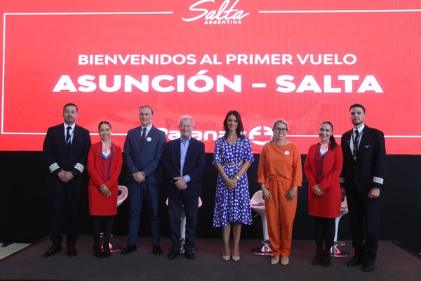 Paraguay celebra nueva conexión aérea entre Asunción y Salta - Unicanal