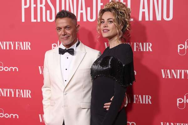 Las mediáticas parejas que celebrarán su primer Día de los Enamorados - Gente - ABC Color