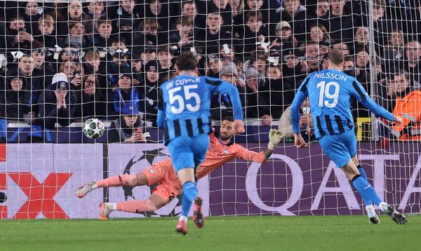 Pleno de victorias en el cierre de la primera semana de play-offs de 8vos de final de la UEFA Champions League - 1000 Noticias
