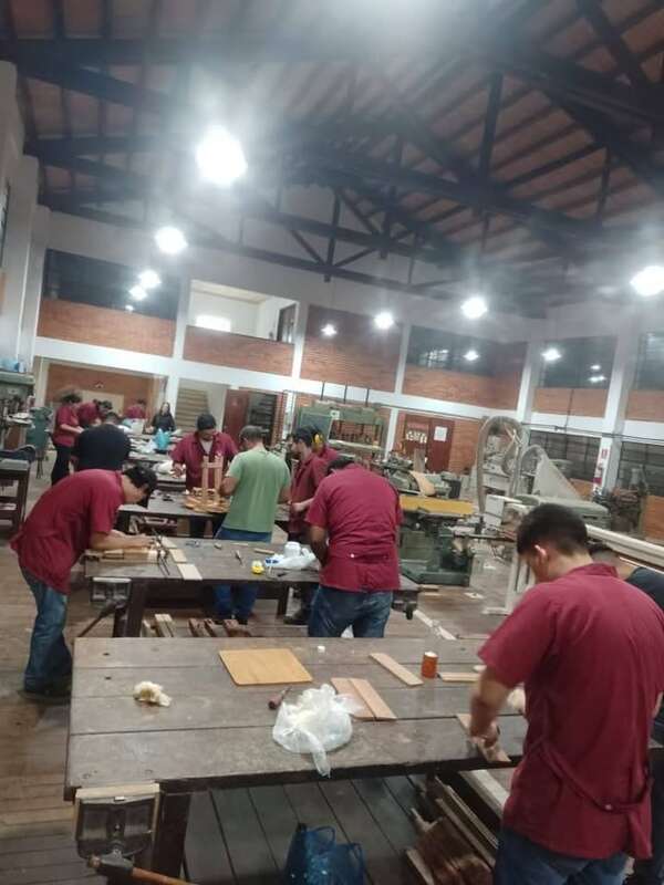 ¿Querés estudiar algo de rápida salida laboral y gratis? Te contamos dónde - Nacionales - ABC Color