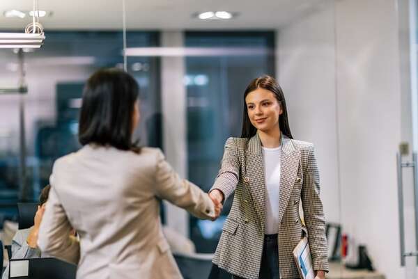 ¿Sos nuevo en tu trabajo? Así podés enfrentar la inseguridad al comenzar un nuevo empleo - Estilo de vida - ABC Color
