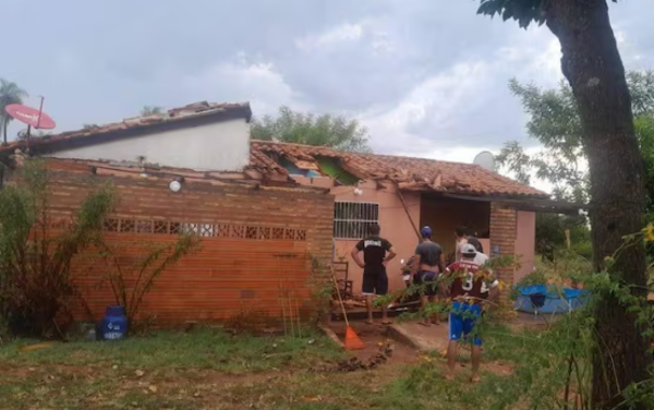 Quiindy: Temporal derrumba techo de una casa y deja dos heridos