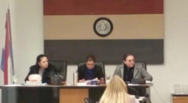 Solicitan a la CSJ nueva suspensión de juezas que absolvieron a "Cachorraõ" - PDS RADIO Y TV