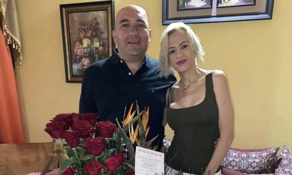 Orlando Arévalo y esposa dicen que fueron estafados por constructora