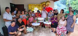 Doña Eulalia festeja sus 100 años de vida junto a sus familiares - La Clave
