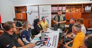 La Nación / En reunión con representantes del gobierno, campesinos piden regularización de tierras