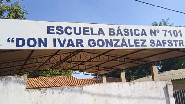 Escuela “retuvo” libreta de alumno por no pagar aporte