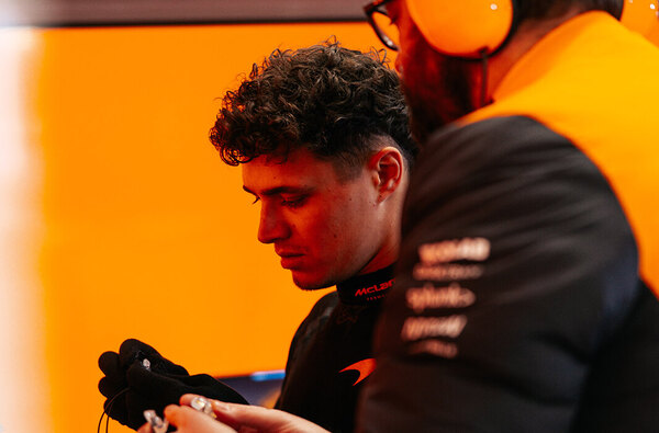 Versus / Norris promete "enseñar los dientes" contra Verstappen