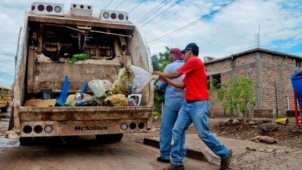Recolectores de basura se descompensaron por golpe de calor