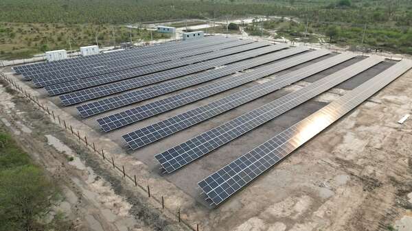 Pruebas de la Planta Solar Fotovoltaica fueron un éxito, informó la ANDE - Nacionales - ABC Color
