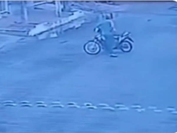 (VIDEO)Salió libre de la cárcel y volvió a ingresar tras robar una moto