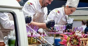 Chefs que dejaron en alto a Paraguay en Mundial de Pastelería serían condecorados