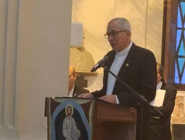 Asumió el nuevo rector de la Universidad Católica: “Los jóvenes son el ahora de Dios” - Nacionales - ABC Color