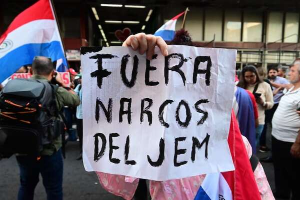 JEM: “Bajada de línea” de elegir a Garay genera molestia entre cartistas - Política - ABC Color