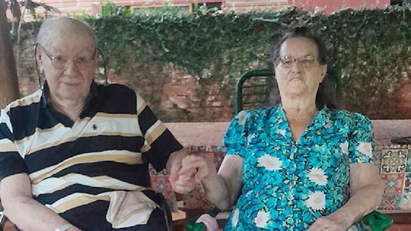 Al bajar del colectivo la vio y ahí mismo se enamoró