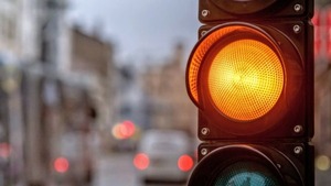Eliminan multa por cruzar luz amarilla en Asunción - 1000 Noticias