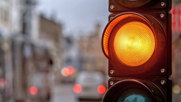 Eliminan multa por cruzar luz amarilla en Asunción - 1000 Noticias