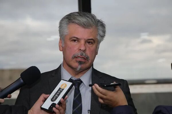 Otra de Giuzzio: Cuando era ministro del Interior, le pidió “seguridad” a Lalo - ADN Digital