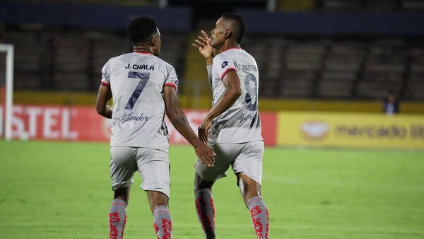 El Nacional gana en penales al Blooming y se verá con el Barcelona de Ecuador