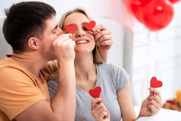 La RAE habla del amor: esto aclaró - Ortografía y gramática - ABC Color