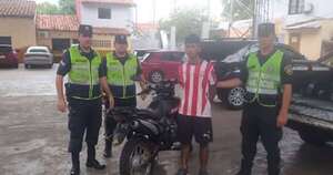 Diario HOY | Joven fue sorprendido intentando robar motos del estacionamiento de un supermercado