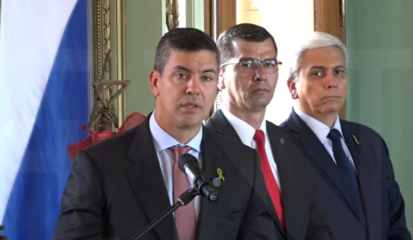 Santiago Peña anuncia una cumbre de poderes para el lunes - Noticiero Paraguay