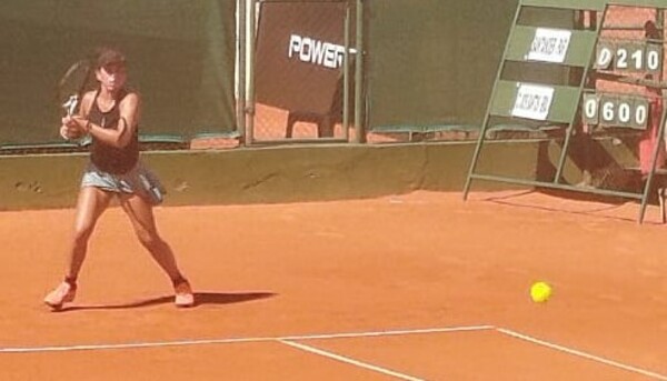 Valeria Santander cae en semifinal ante la brasileña Carbone