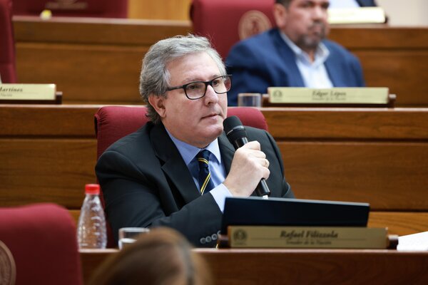 Respaldo a Liliana y Marco Alcaraz: "Peña se suma a la lista de encubridores y cómplices" - 1000 Noticias