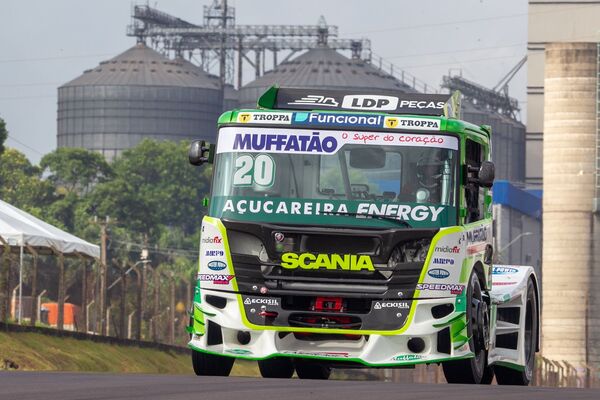 Pedro Muffato inicia la temporada de Fórmula Truck con un nuevo camión en Interlagos