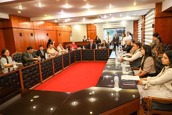 Itaipú, UNE e instituciones sanitarias impulsan capacitación sobre TEA a docentes en Alto Paraná | DIARIO PRIMERA PLANA